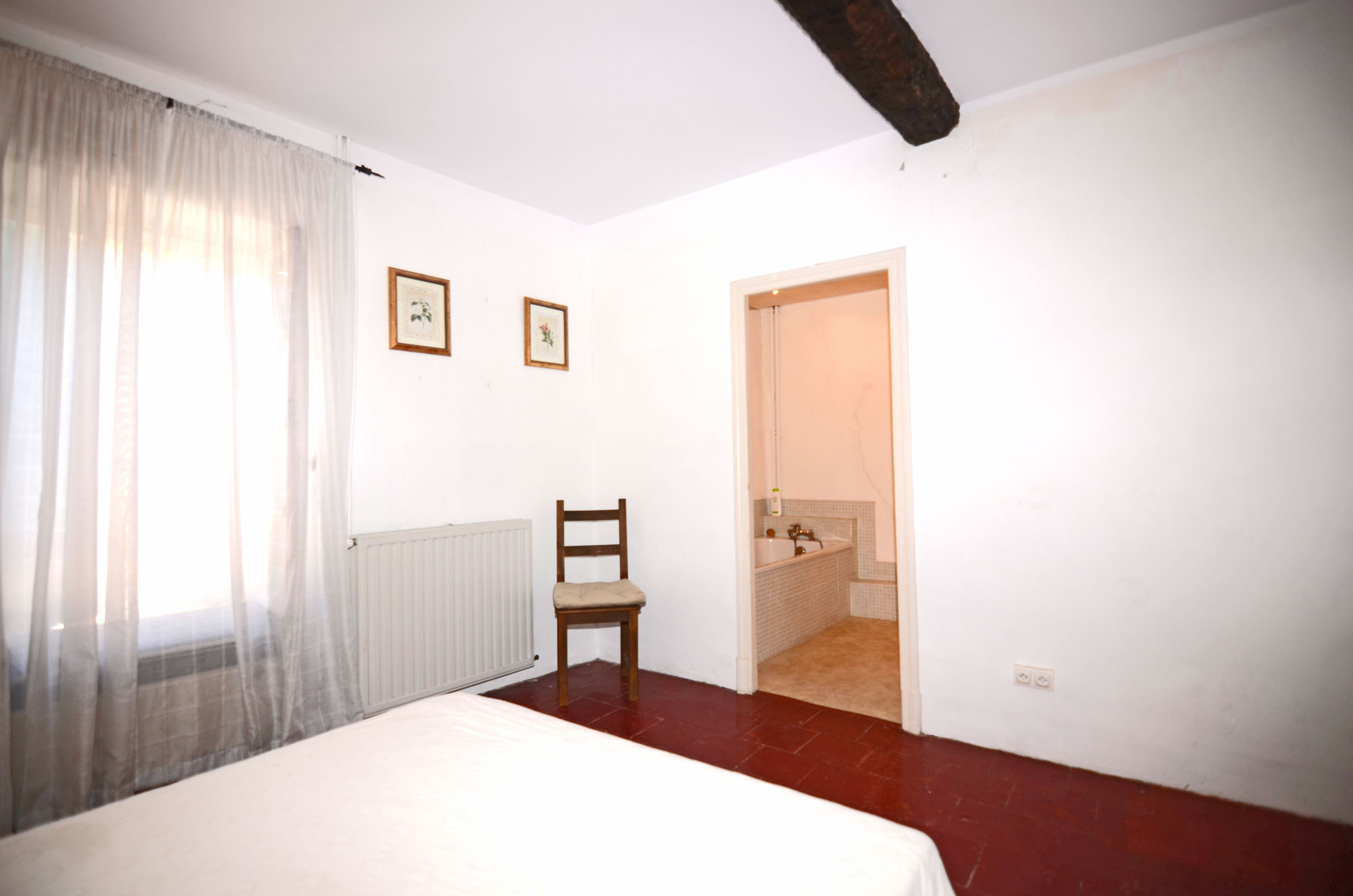 1384CA_bedroom.jpg