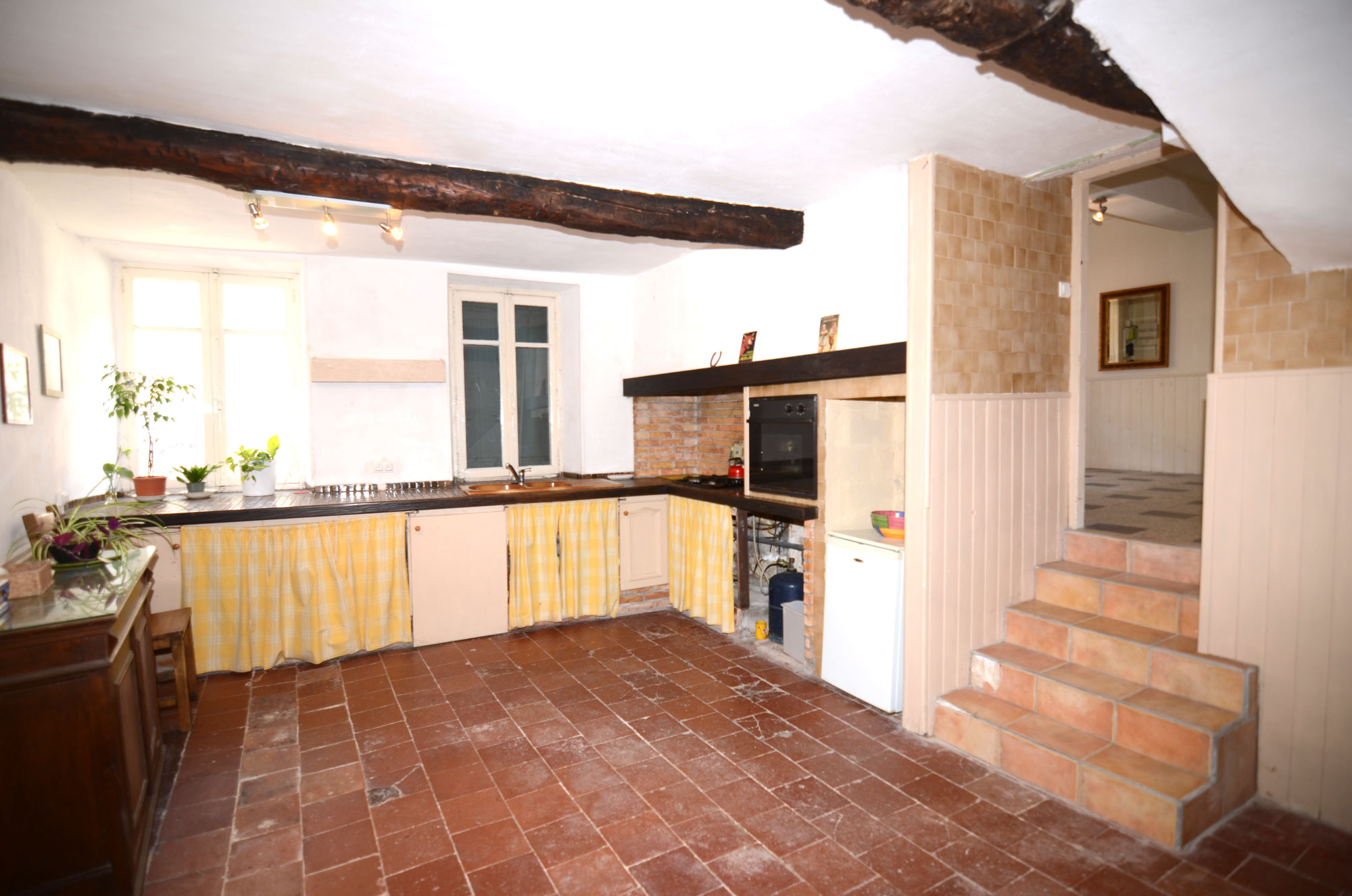 1384CA_country_kitchen.jpg